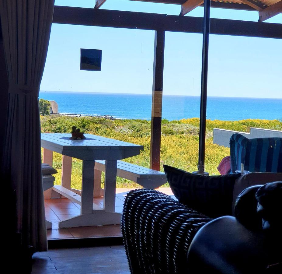 West Coast Seaside Getaway Hotell Grotto Bay Exteriör bild