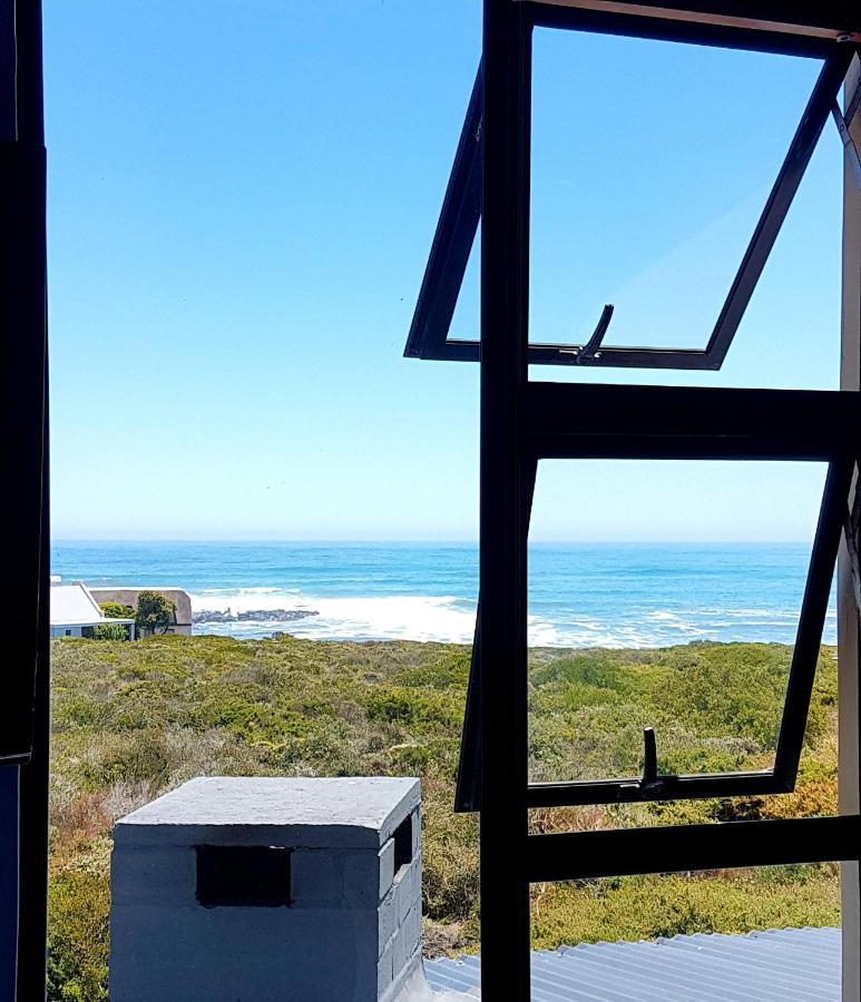 West Coast Seaside Getaway Hotell Grotto Bay Exteriör bild