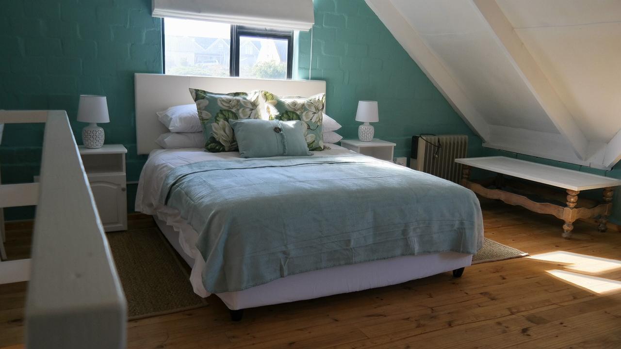 West Coast Seaside Getaway Hotell Grotto Bay Exteriör bild