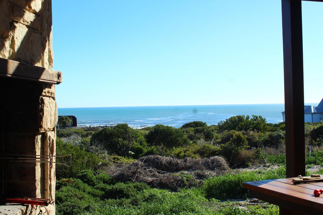 West Coast Seaside Getaway Hotell Grotto Bay Exteriör bild