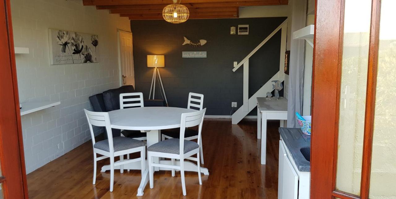 West Coast Seaside Getaway Hotell Grotto Bay Exteriör bild