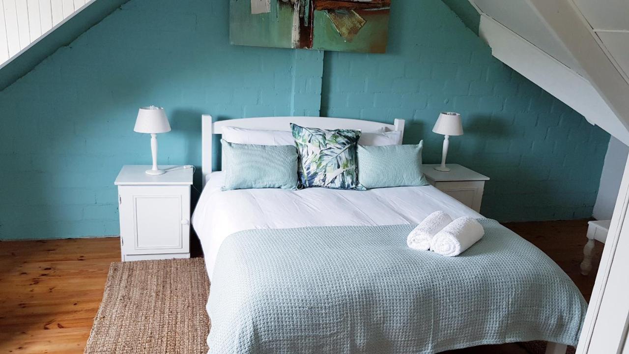 West Coast Seaside Getaway Hotell Grotto Bay Exteriör bild