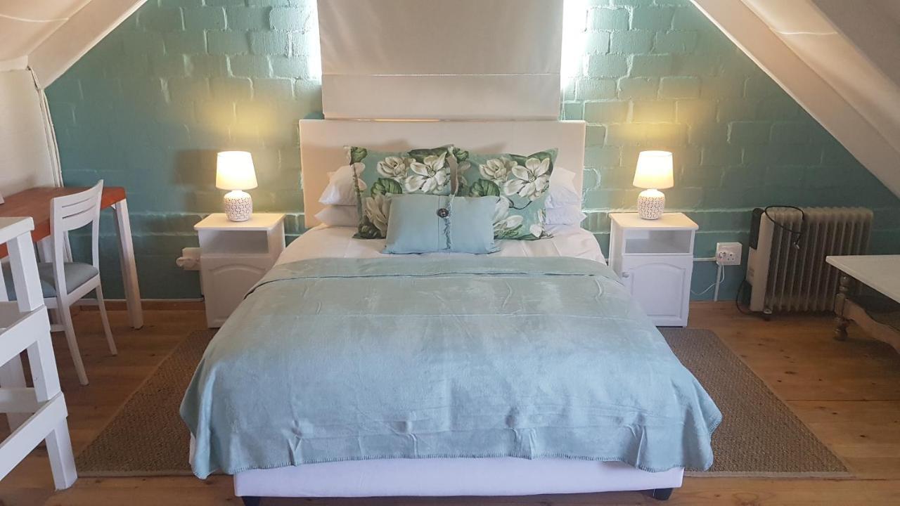 West Coast Seaside Getaway Hotell Grotto Bay Exteriör bild